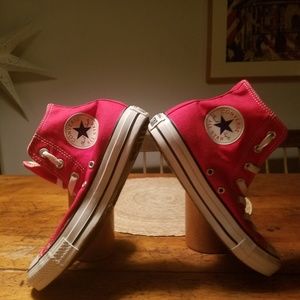 2016 Red Converse Chuck Taylor Hi